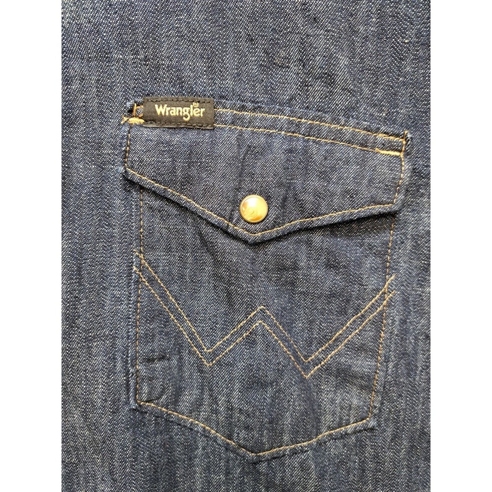 Wrangler Western Blue Denim Dark Wash Indigo Pearl Snap Shirt Men’s Size Medium - Picture 7 of 8